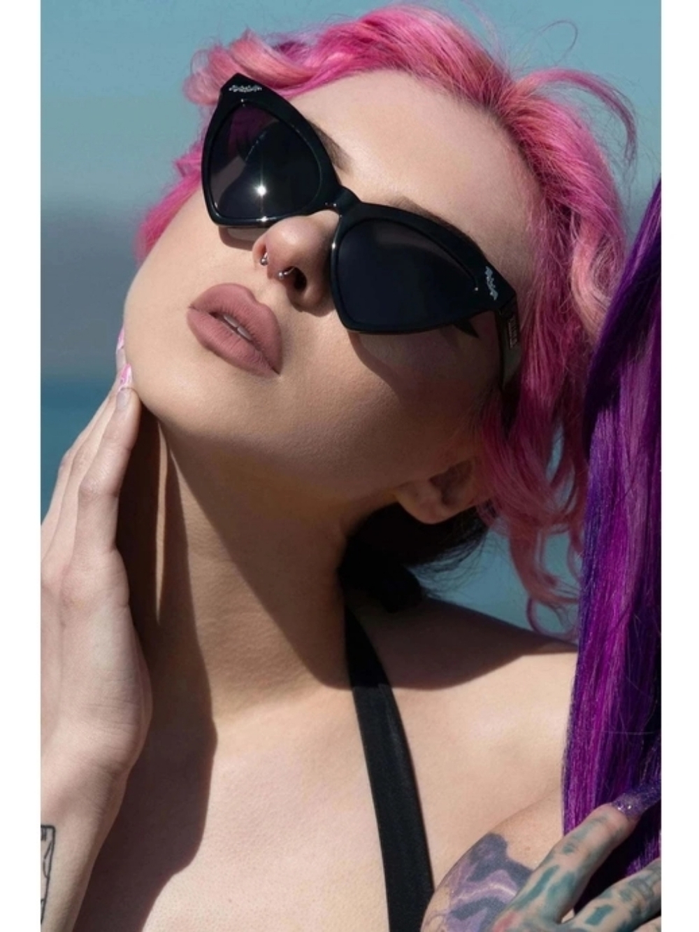 Killstar Bat an Eye Black Gothic Sunglasses - Picture 7 of 7